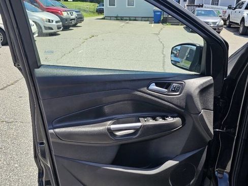 Used 2015 Ford Escape Titanium image 12