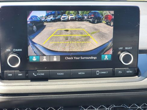 Used 2024 Honda Accord EX image 15