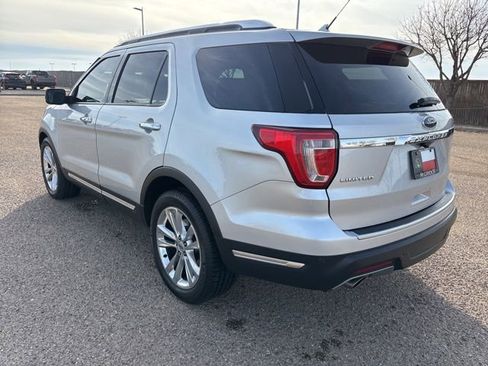 Used 2018 Ford Explorer Limited image 4