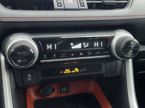 Used 2024 Toyota RAV4 Adventure image 18