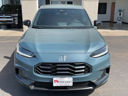 Used 2023 Honda HR-V Sport image 2