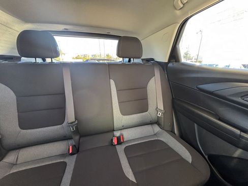Used 2025 Chevrolet TrailBlazer LT image 35
