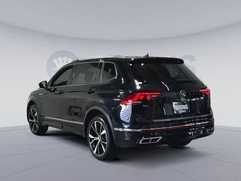 Used 2022 Volkswagen Tiguan SEL R-Line AWD/4WD image 8