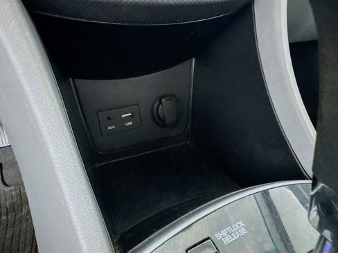 Used 2014 Hyundai Accent GLS w/ Option Group 2 image 32