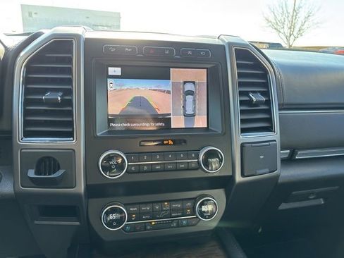 Used 2021 Ford Expedition Max Platinum image 18