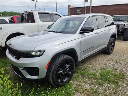 Used 2022 Jeep Grand Cherokee Altitude