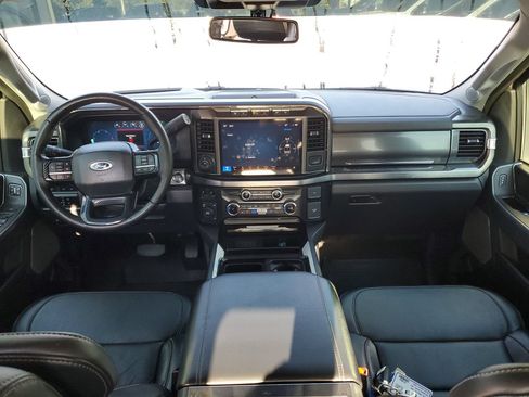 Used 2024 Ford F450 Lariat w/ Lariat Ultimate Package AWD/4WD image 12
