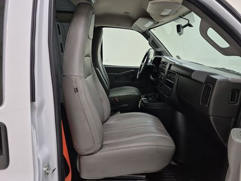 New 2025 Chevrolet Express 2500 w/ Driver Convenience Package image 29