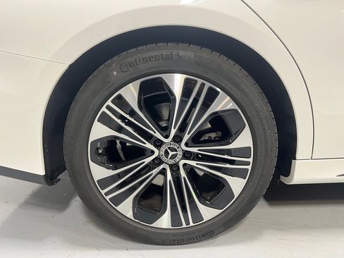 Used 2025 Mercedes-Benz E 350 4MATIC Sedan image 15