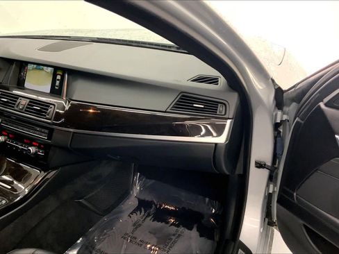 Used 2015 BMW 528i Sedan image 27