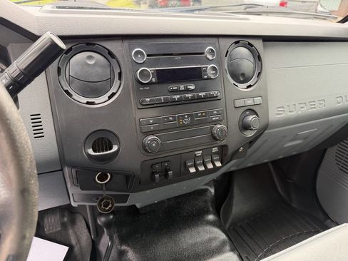 Used 2015 Ford F350 XL w/ Power Equipment Group image 39