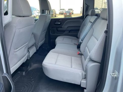 Used 2018 Chevrolet Silverado 1500 Custom w/ Custom Value Package AWD/4WD image 21