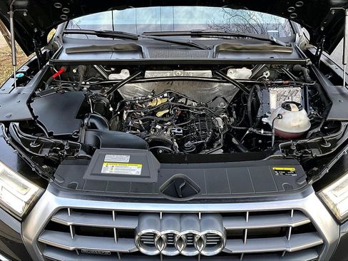 Used 2020 Audi Q5 2.0T Premium Plus w/ Premium Plus Package image 30
