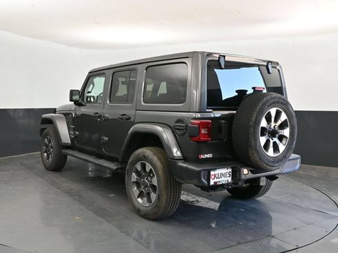 Used 2020 Jeep Wrangler Unlimited Sahara w/ Uconnect 4C Nav & Sound Group AWD/4WD image 9