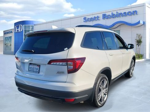 Certified 2022 Honda Pilot Sport image 4