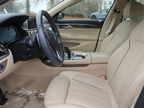 Used 2016 BMW 750i 750i image 10