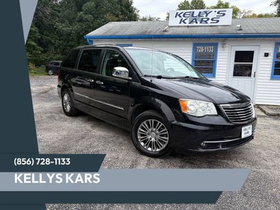 Used 2014 Chrysler Town & Country Touring-L w/ Driver Convenience Group