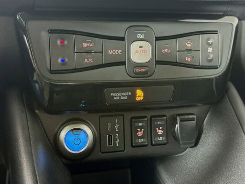 Used 2022 Nissan Leaf SV Plus image 18