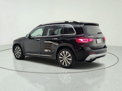 Used 2022 Mercedes-Benz GLB 250 4MATIC image 7