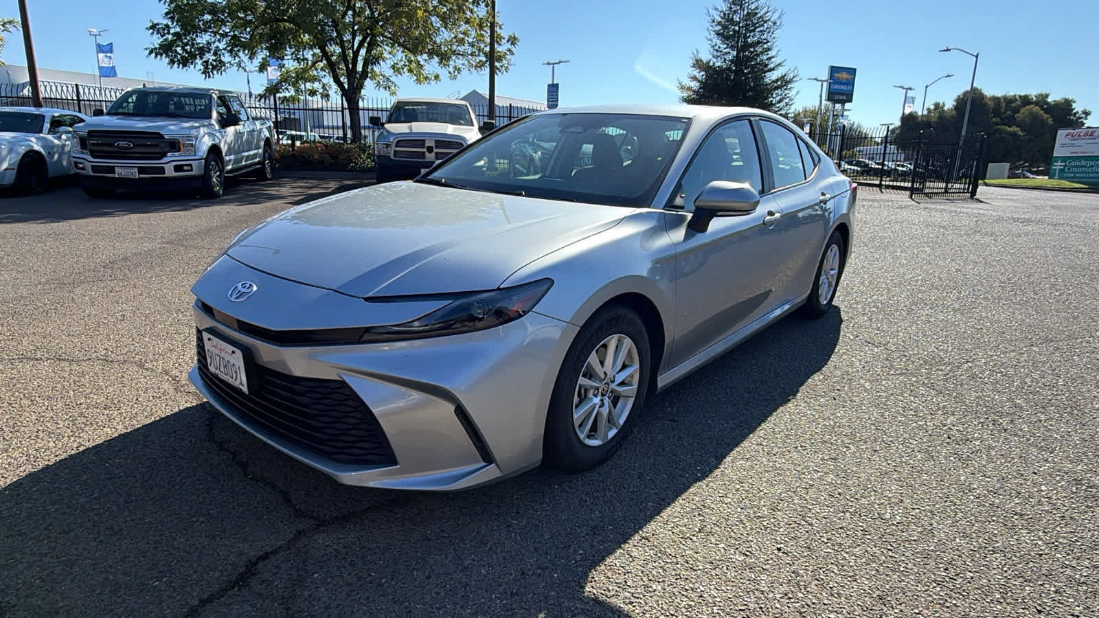 Used 2025 Toyota Camry LE FWD image 1