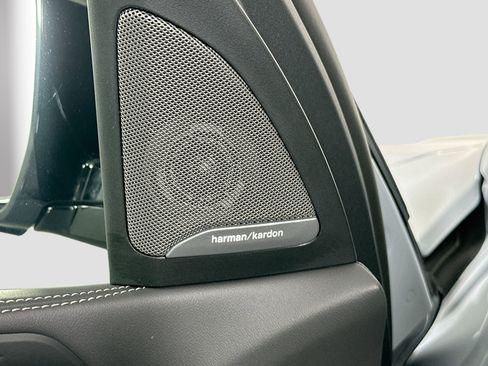 New 2026 BMW X5 xDrive40i w/ M Sport Package image 19