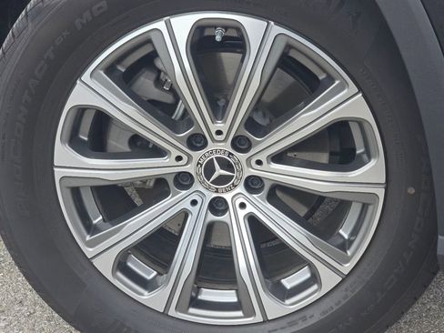 Certified 2026 Mercedes-Benz GLC 300 4MATIC image 11