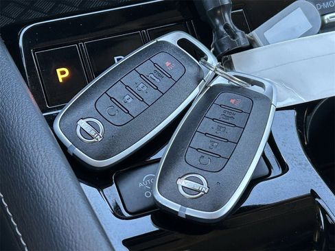 Certified 2025 Nissan Murano SV w/ Cargo Package image 34