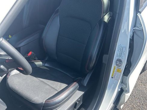 Used 2024 Ford Escape ST-Line w/ Tech Pack #1 FWD image 5
