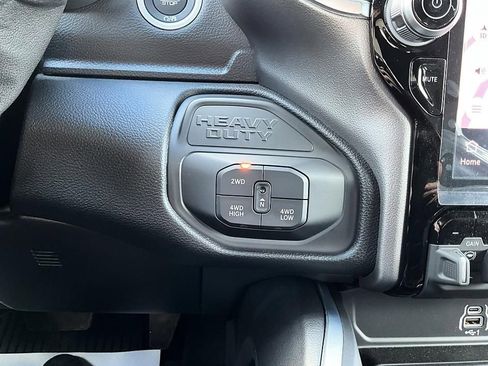 New 2026 RAM 3500 Big Horn AWD/4WD image 19