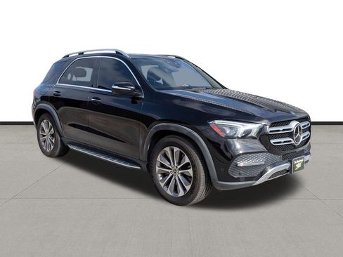 Used 2022 Mercedes-Benz GLE 450 4MATIC image 3