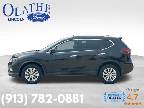 Used 2018 Nissan Rogue SV AWD/4WD image 2