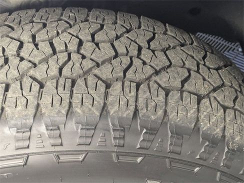 Used 2020 Chevrolet Silverado 1500 RST w/ All-Star Edition image 9