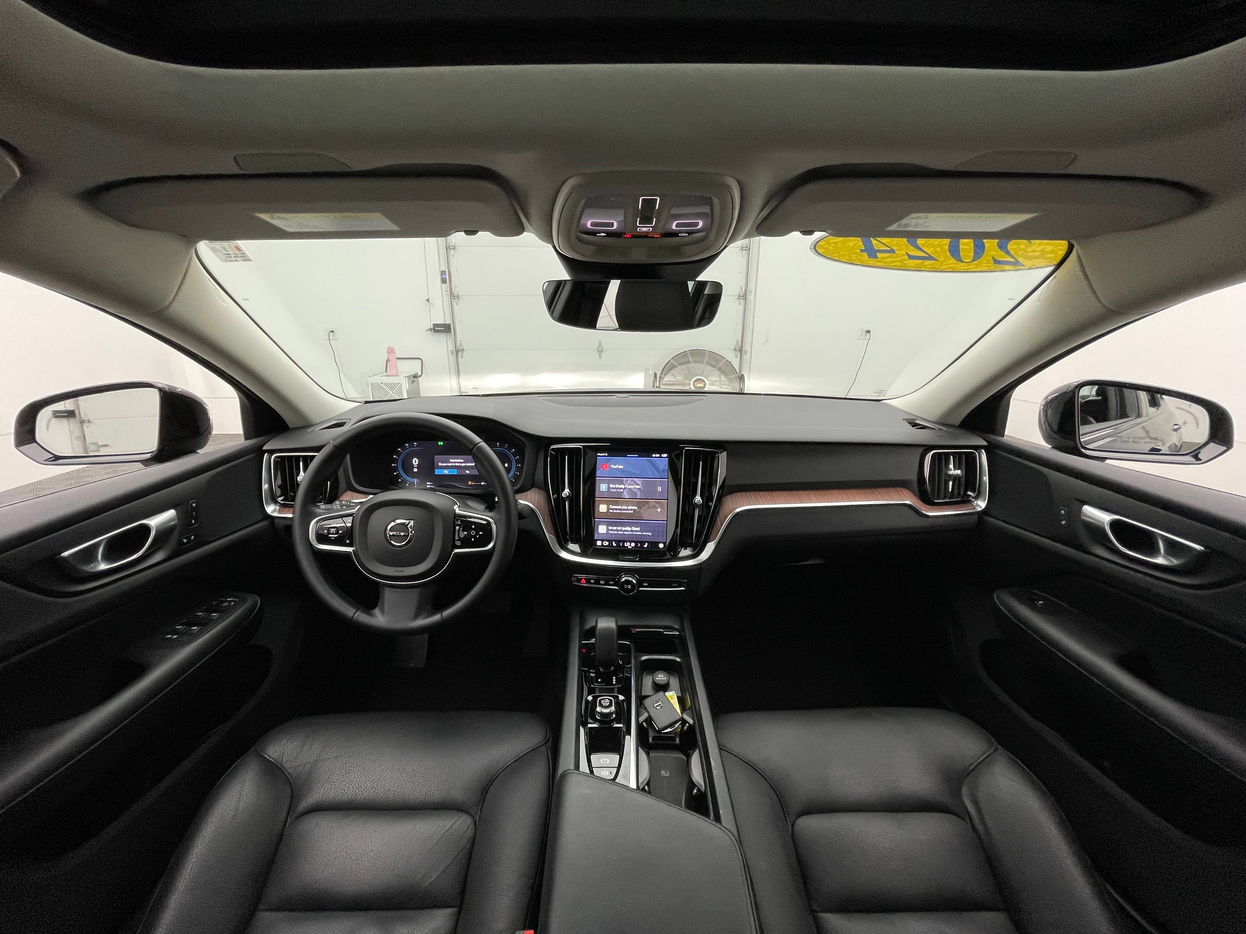Used 2024 Volvo S60 B5 Plus AWD/4WD image 3