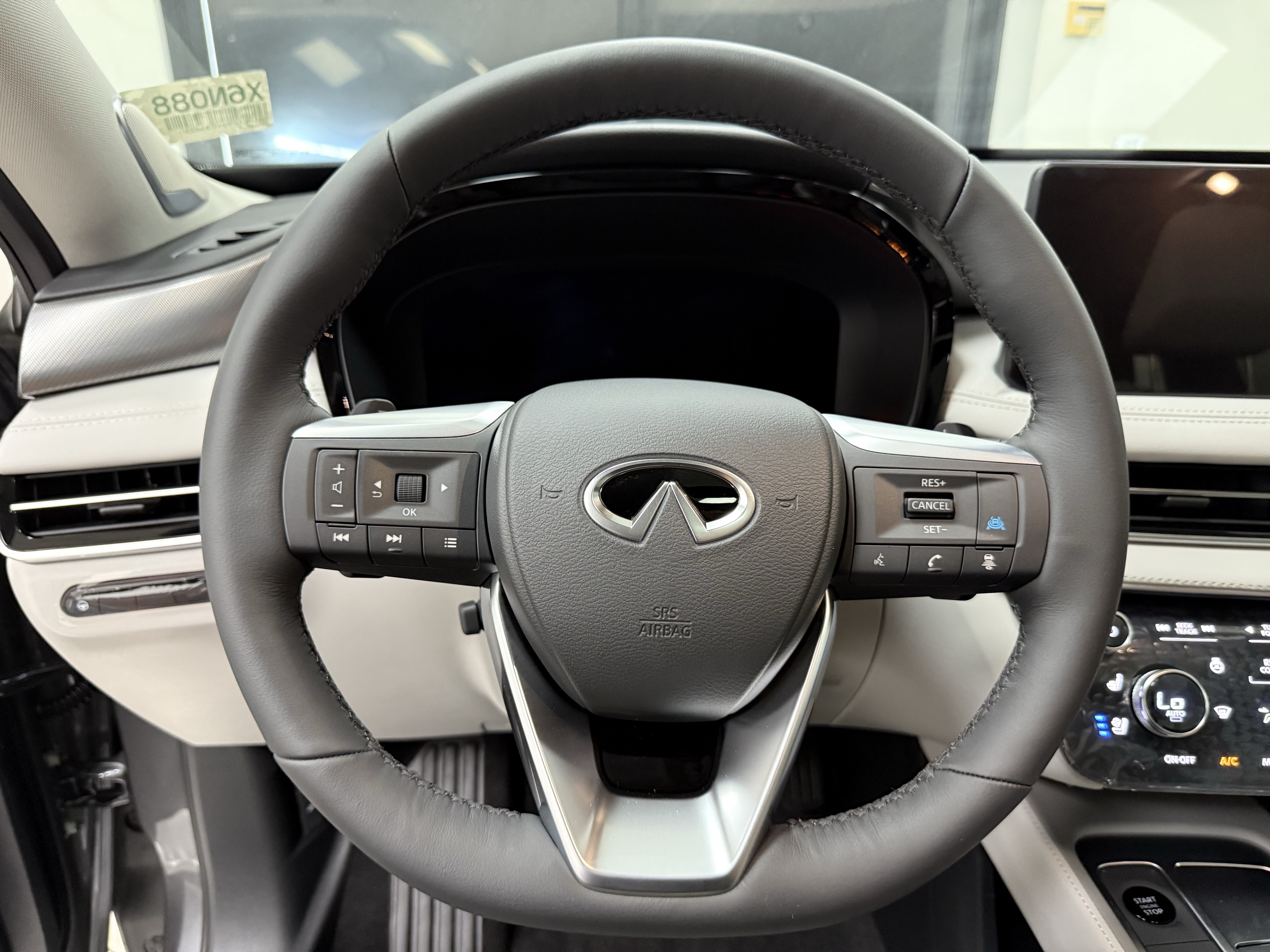 Certified 2027 INFINITI QX60 Luxe w/ Cargo Package FWD image 19