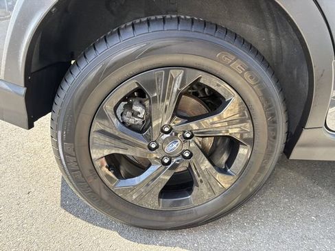 Certified 2024 Subaru Crosstrek 2.0i image 9