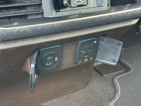 Used 2023 Ford F150 King Ranch w/ Equipment Group 601A High image 27