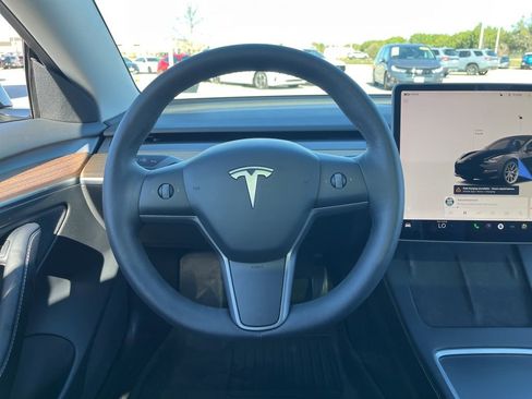 Used 2022 Tesla Model 3 Long Range image 16