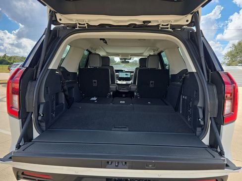 New 2025 Ford Expedition Active image 13