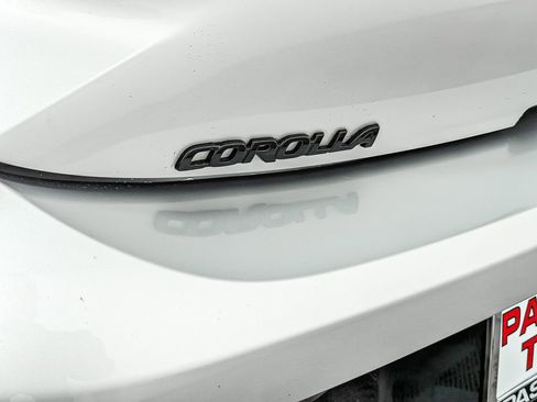 Used 2023 Toyota Corolla SE image 13