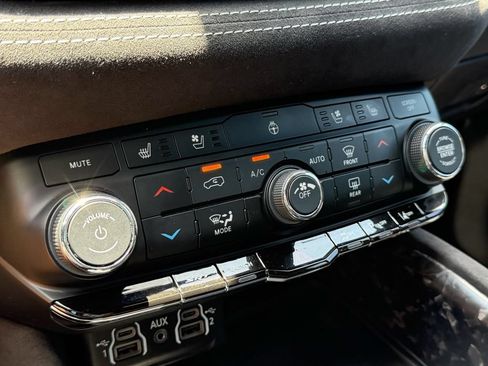 Used 2022 Dodge Durango SRT w/ SRT Interior Appearance Group AWD/4WD image 14