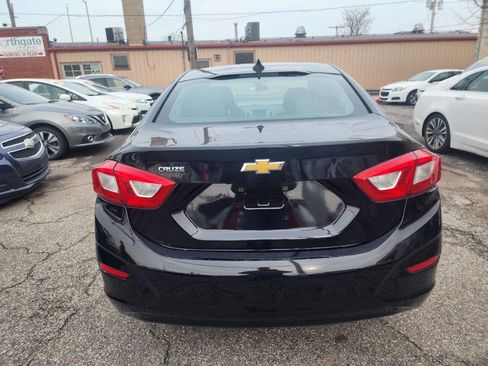 Used 2017 Chevrolet Cruze LS image 6