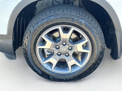 Certified 2023 Honda Passport TrailSport image 37