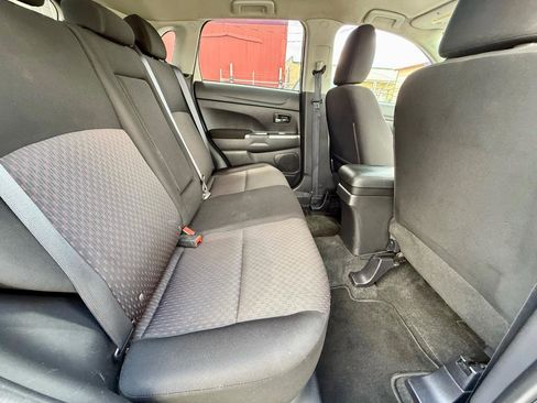 Used 2019 Mitsubishi Outlander Sport ES FWD image 32