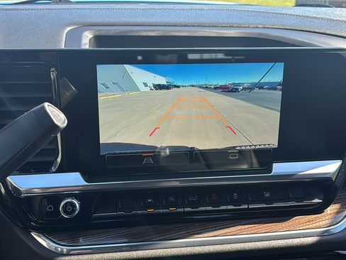 Used 2022 GMC Sierra 1500 Elevation image 13