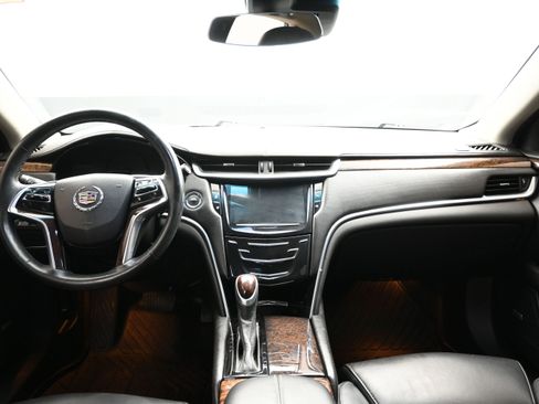 Used 2014 Cadillac XTS Luxury w/ Driver Awareness Package FWD image 19
