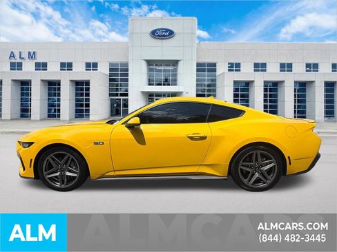 Certified 2024 Ford Mustang GT RWD image 9