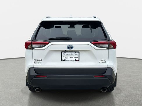 Used 2021 Toyota RAV4 XLE image 6