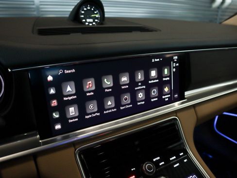 Certified 2023 Porsche Panamera 4 AWD/4WD image 22