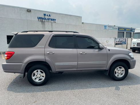Used 2002 Toyota Sequoia Limited RWD image 11