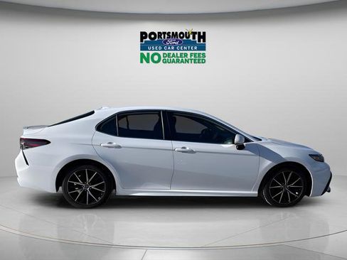 Used 2023 Toyota Camry SE FWD image 6